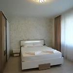 за гости симона Daire
