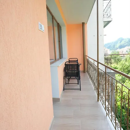 за гости симона Appartement Smolyan