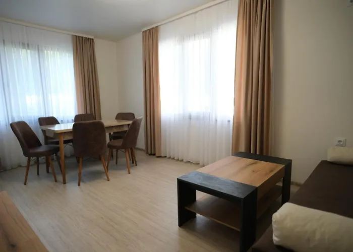 за гости симона *