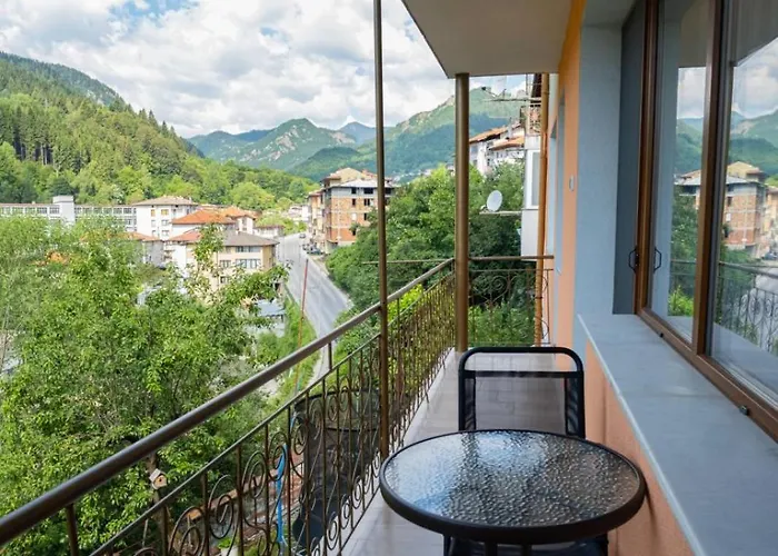 за гости симона Apartament Smolan